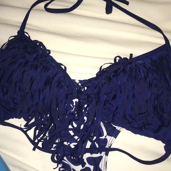 Blue giraffe bikini with blue fringe - Picture 6 of 7